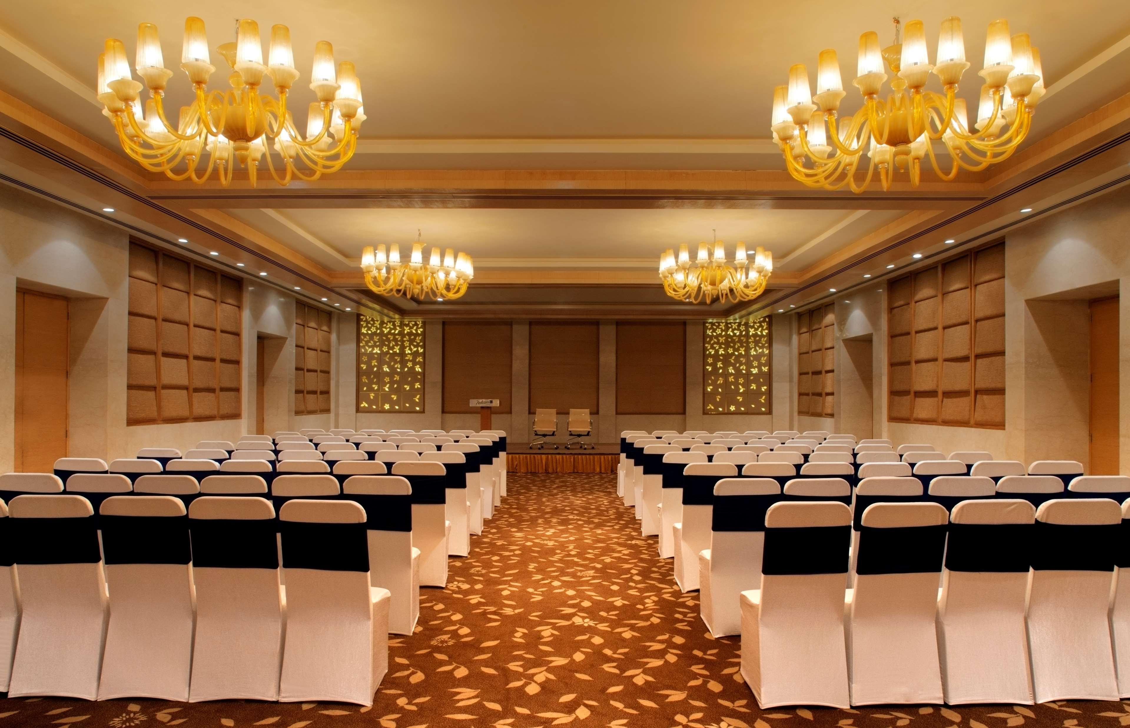 Radisson Blu Hotel New Delhi Dwarka Επιχειρήσεις φωτογραφία The Imperial, New Delhi