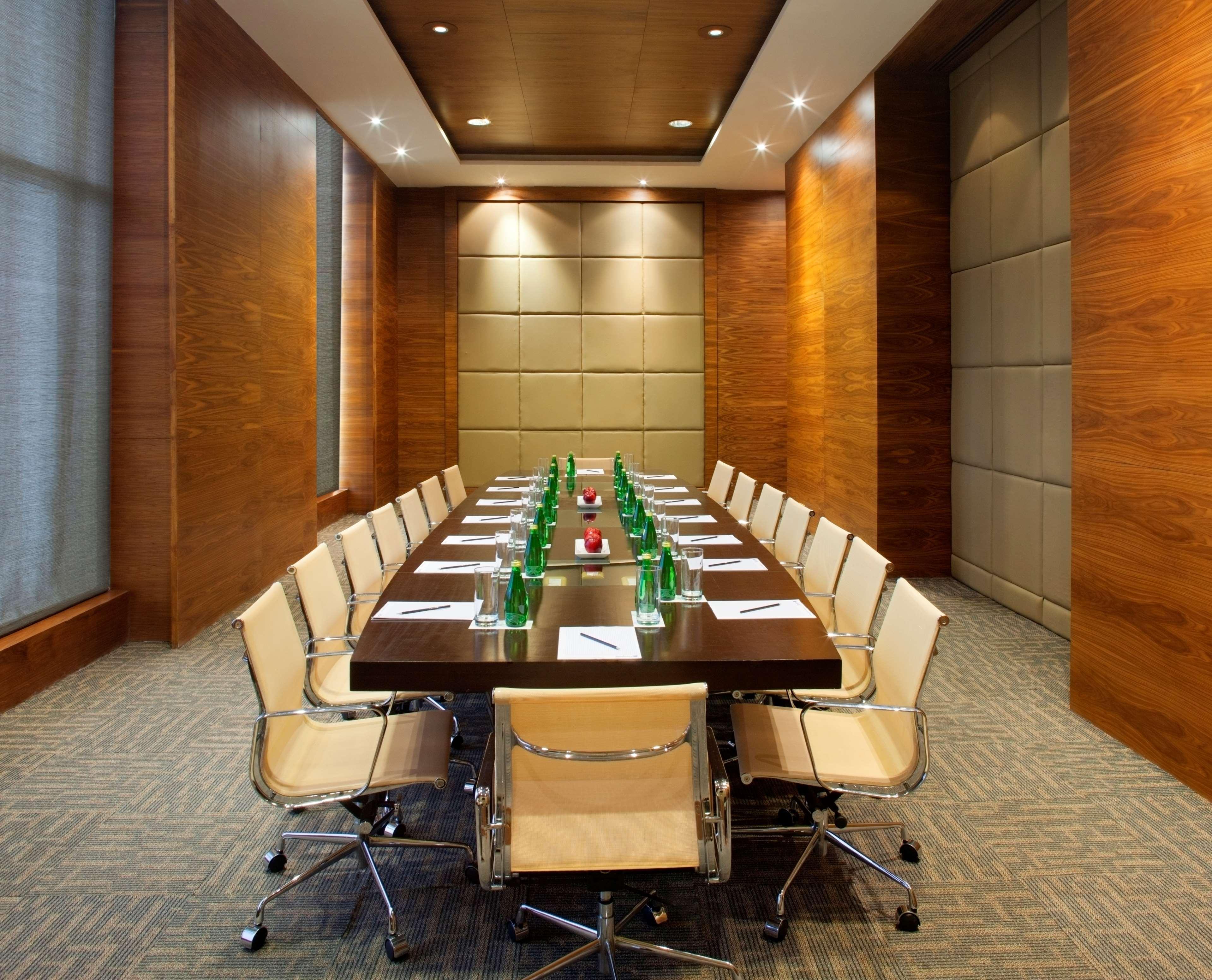 Radisson Blu Hotel New Delhi Dwarka Εξωτερικό φωτογραφία Meeting room