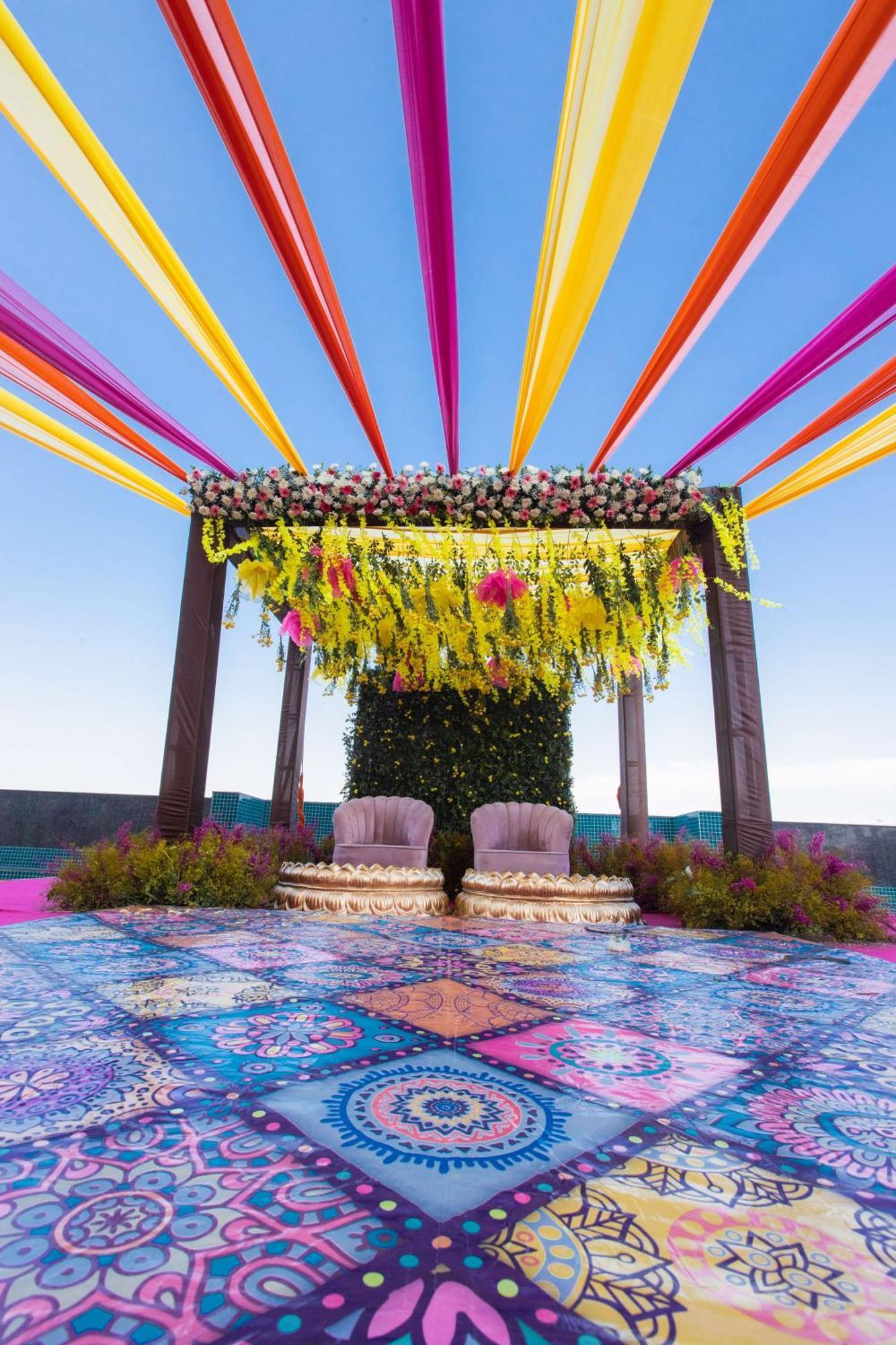 Radisson Blu Hotel New Delhi Dwarka Εξωτερικό φωτογραφία Mandap decorated with flowers