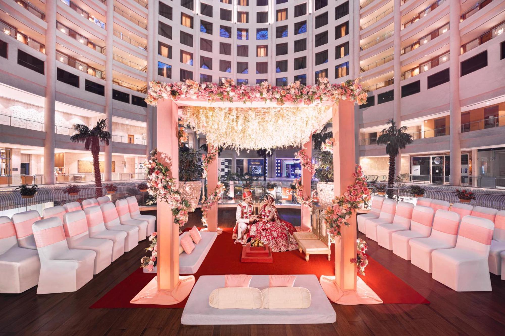 Radisson Blu Hotel New Delhi Dwarka Εξωτερικό φωτογραφία The Grand Ballroom